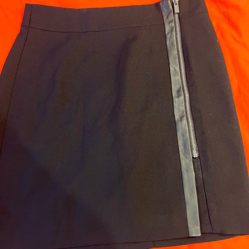 Banana Republic Black Zipper Detail Skirt